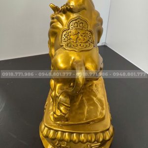 Cách Bày Trí Tượng Bò Tài Chính Hợp Phong Thủy