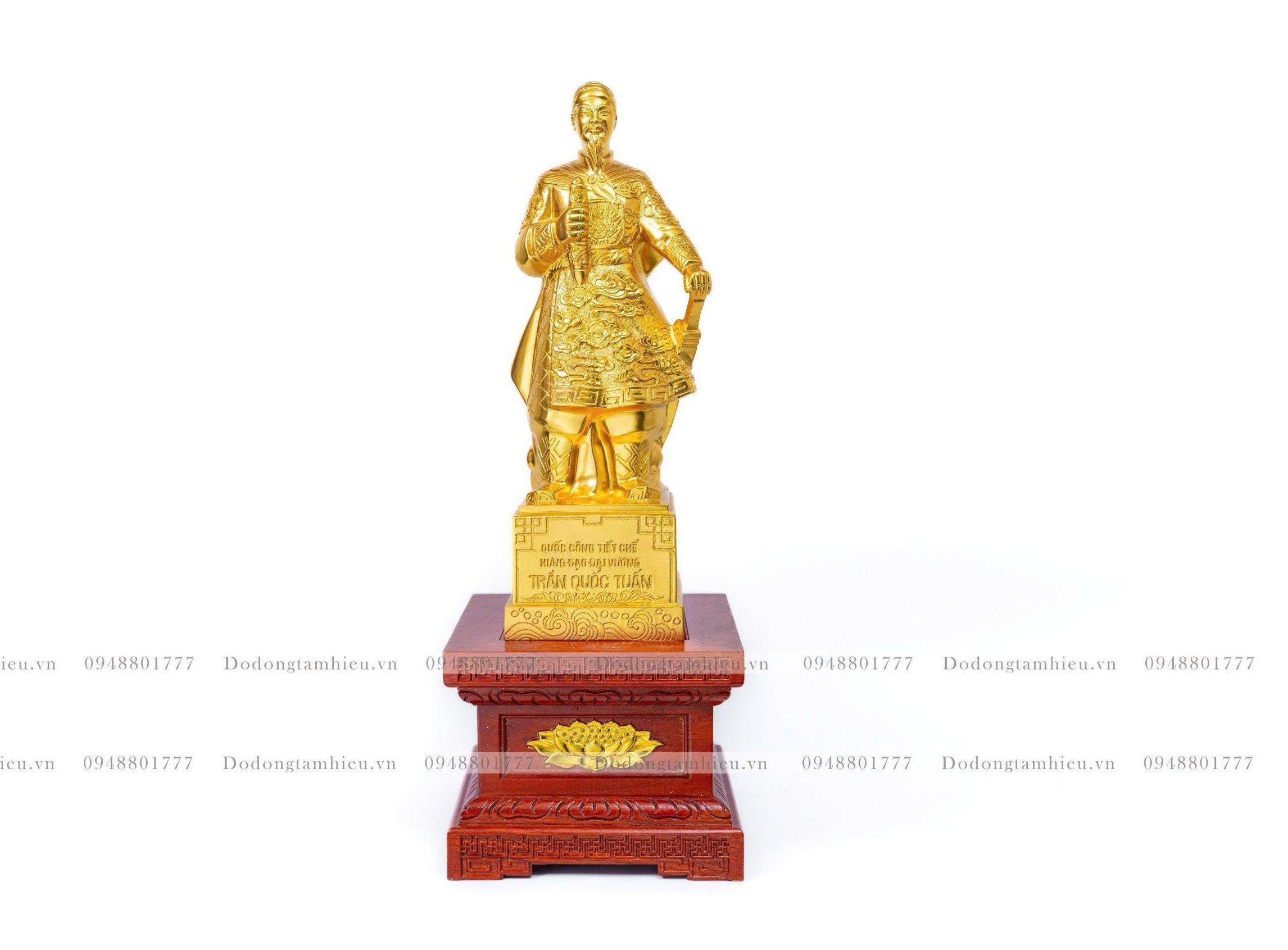 Tượng Trần Hưng Đạo đồng đỏ dát vàng 24k cao 60cm