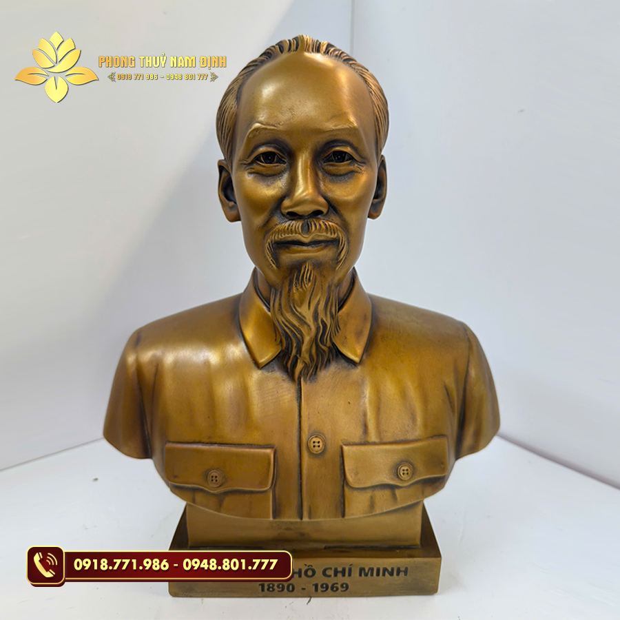 Tượng đồng Bác Hồ bán thân