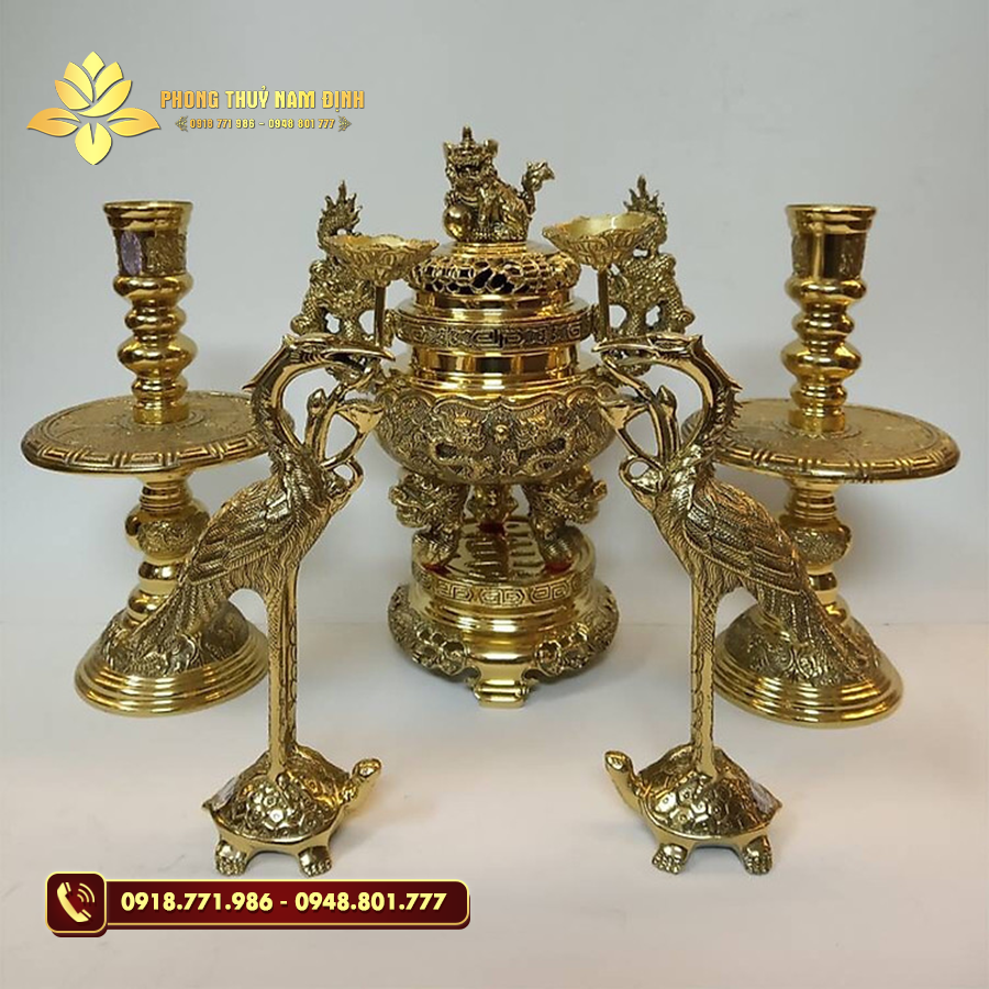 Bộ đỉnh đồng thờ cúng gia tiên